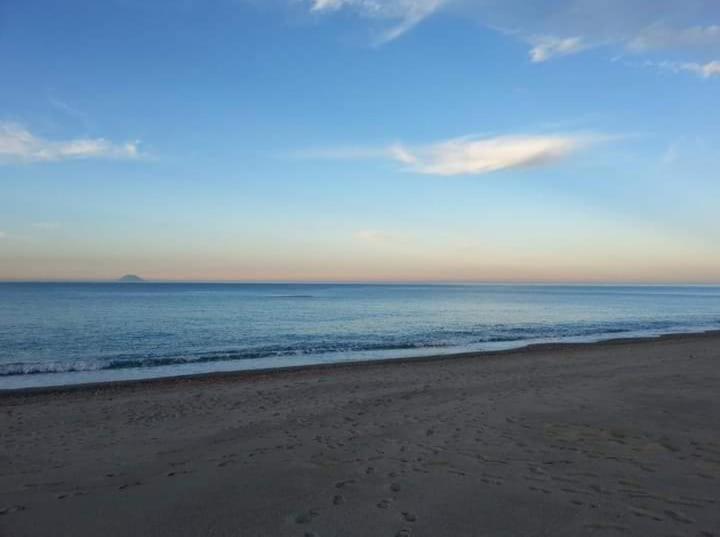 La Casetta Sul Mare Венетико Номер фото